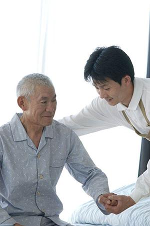 甲状腺と東京で専門医の診療を受けたい方必見!虎の門小澤クリニックのアクセス方法と診療時間をご紹介します